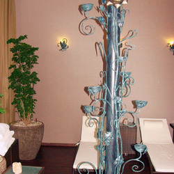Luxusné svietidlá a svietnik z UKOVMI ako výnimočné osvetlenie wellness - Grand Hotel Praha v Tatrách 